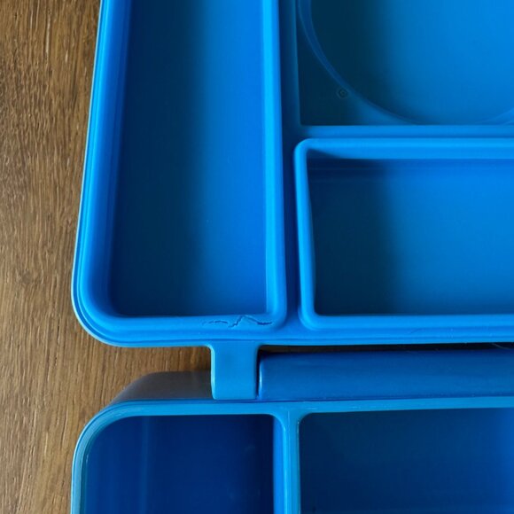 OMIEBOX Kids Lunch Box Blue Yellow School Bento Snacks Omie Snack Child Lunchbox - Picture 8 of 14